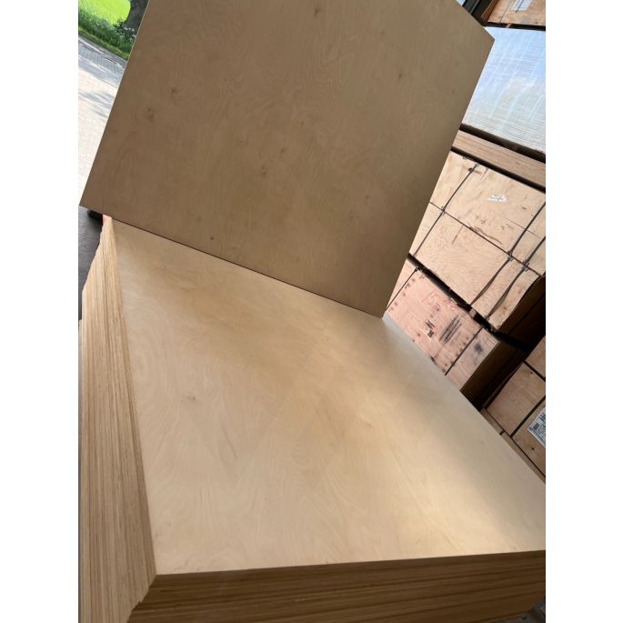 PAK A 24 STUKS - 18mm berken multiplex BB/BB 153x153cm (pakketnr. PAK0006626)